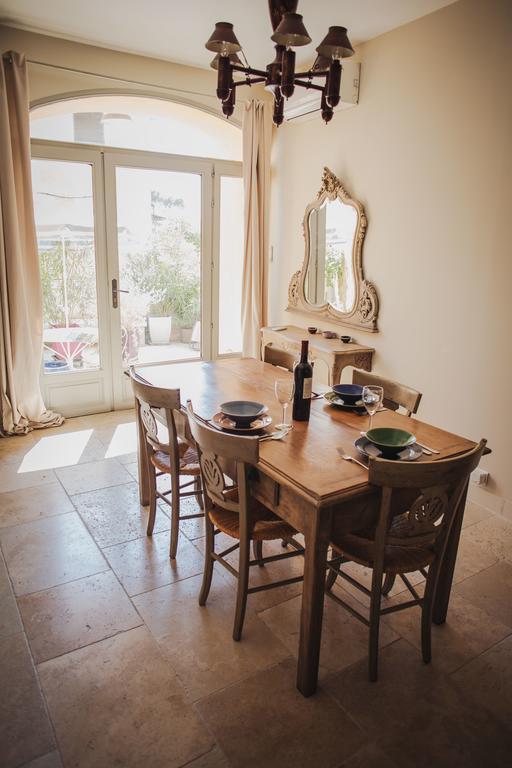Ancienne Maison Des Gardes Lourmarin Eksteriør bilde